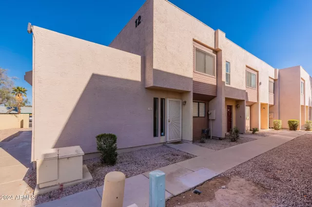 MLS: 6652990 Condo For Sale