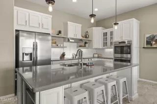 Photo #5: 6653028 Listing 