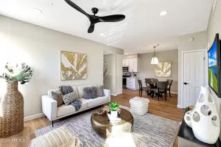 Photo #3: 6653149 Listing