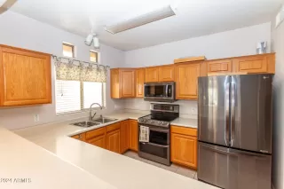 Photo #4: 6653153 Listing