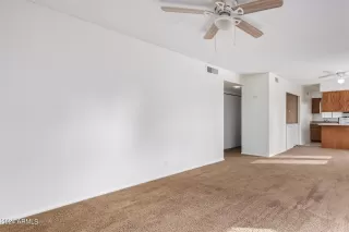 Photo #6: 6653314 Listing 