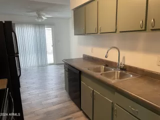 Photo #6: 6653498 Listing