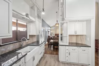 Photo #4: 6653983 Listing