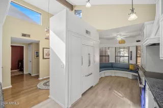 Photo #5: 6653983 Listing