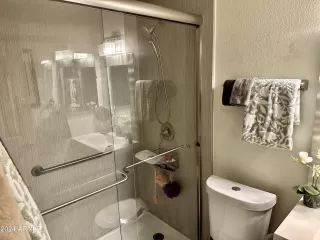 Photo #3: 6654024 Listing