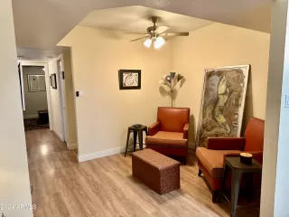 Photo #4: 6654024 Listing