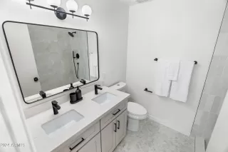 Photo #3: 6654161 Listing