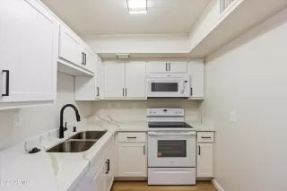 Photo #1: 6654324 Listing