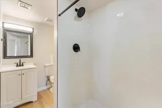 Photo #4: 6654324 Listing