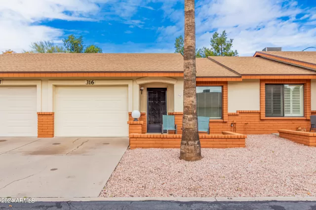 MLS: 6654487 Condo For Sale