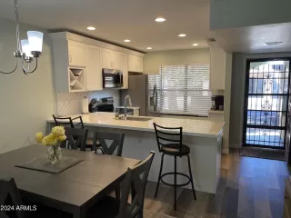 Photo #1: 6654514 Listing