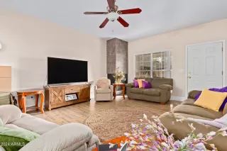 Photo #4: 6654520 Listing