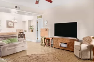 Photo #6: 6654520 Listing