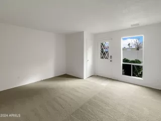 Photo #2: 6654668 Listing