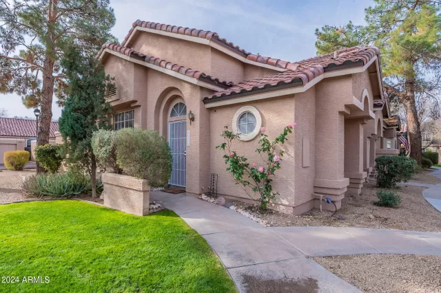 MLS: 6654753 Condo For Sale