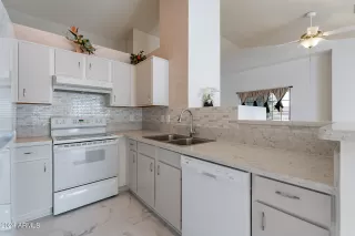 Photo #2: 6654753 Listing 