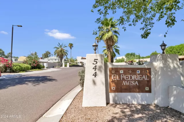 MLS: 6654899 Condo For Sale