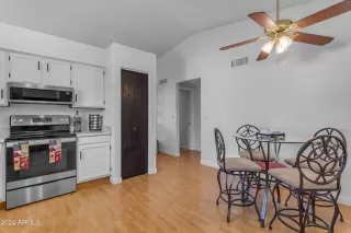 Photo #6: 6654910 Listing