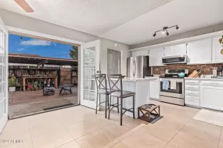 Photo #4: 6655053 Listing