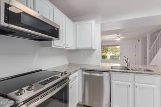 Photo #5: 6655082 Listing 