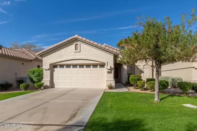 MLS: 6655144 Condo For Sale