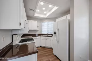 Photo #2: 6655207 Listing 