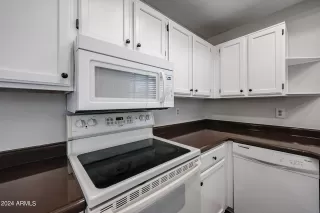 Photo #5: 6655207 Listing 