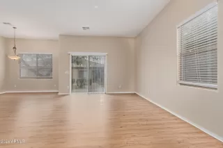 Photo #6: 6655300 Listing 
