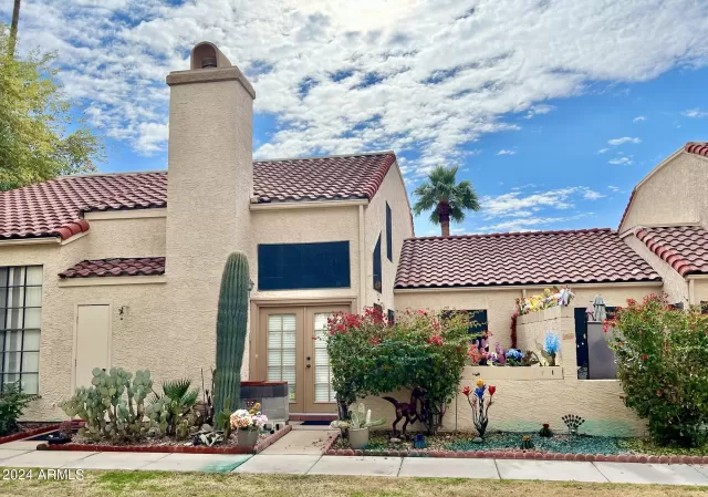 MLS: 6655542 Condo For Sale