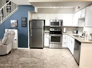 Photo #5: 6655542 Listing 