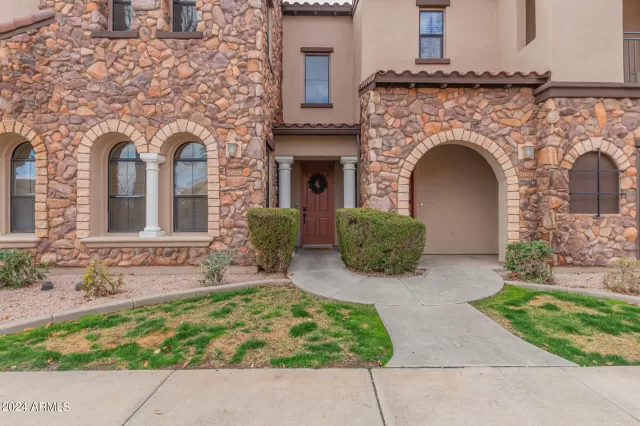 MLS: 6656023 Condo For Sale