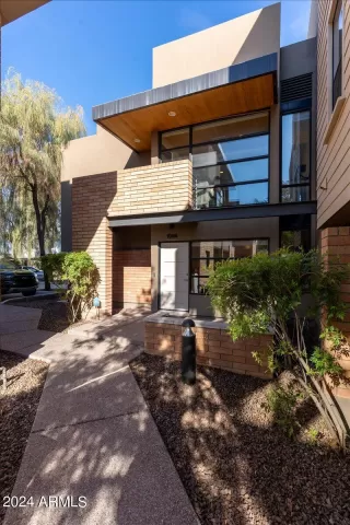 Photo #4: 6656227 Listing