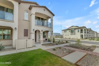 Photo #5: 6656288 Listing 