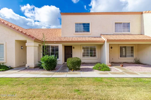 MLS: 6656322 Condo For Sale