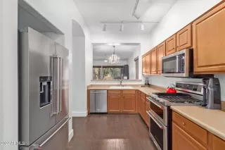 Photo #4: 6656396 Listing