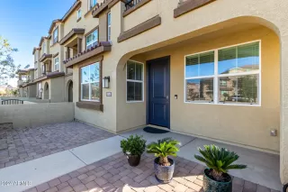 Photo #3: 6656715 Listing