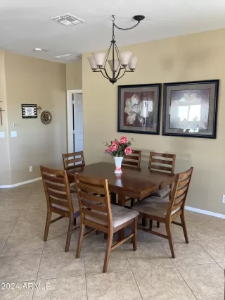 Photo #3: 6656926 Listing