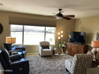 Photo #4: 6656926 Listing