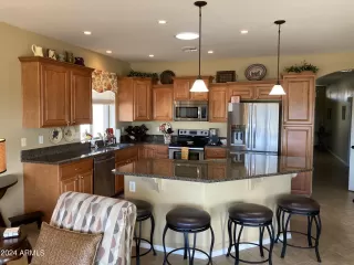 Photo #6: 6656926 Listing