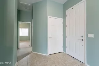 Photo #5: 6656987 Listing