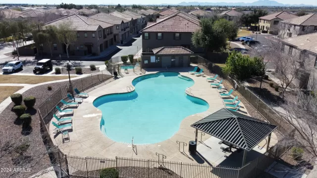 MLS: 6656988 Condo For Sale