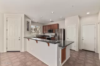 Photo #3: 6656988 Listing