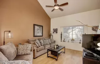 Photo #1: 6657586 Listing