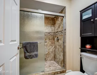 Photo #6: 6657604 Listing