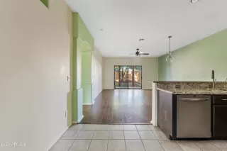 Photo #3: 6657802 Listing 