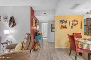 Photo #4: 6657982 Listing 