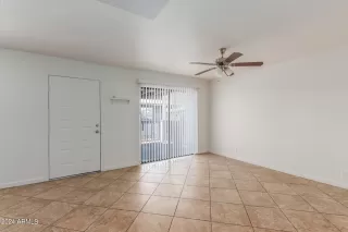 Photo #6: 6658060 Listing 