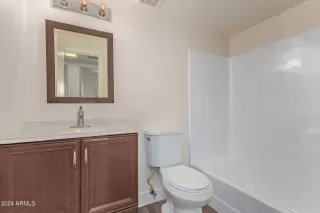 Photo #3: 6658086 Listing 