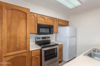 Photo #6: 6658086 Listing 