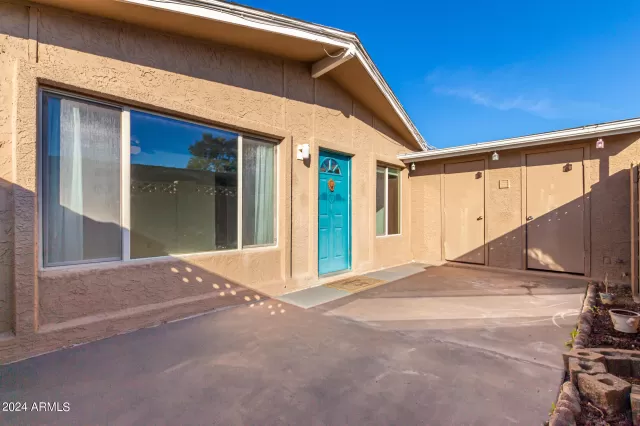 MLS: 6658140 Condo For Sale